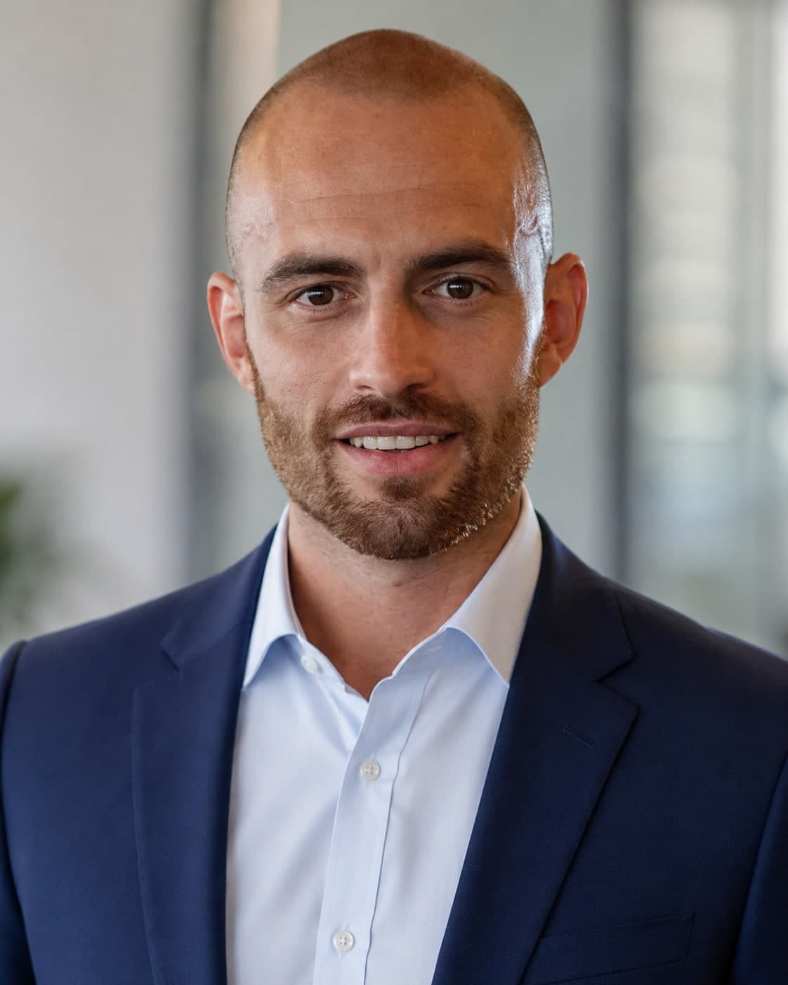 Tom, die de websites bouwt en de systemen erachter draait